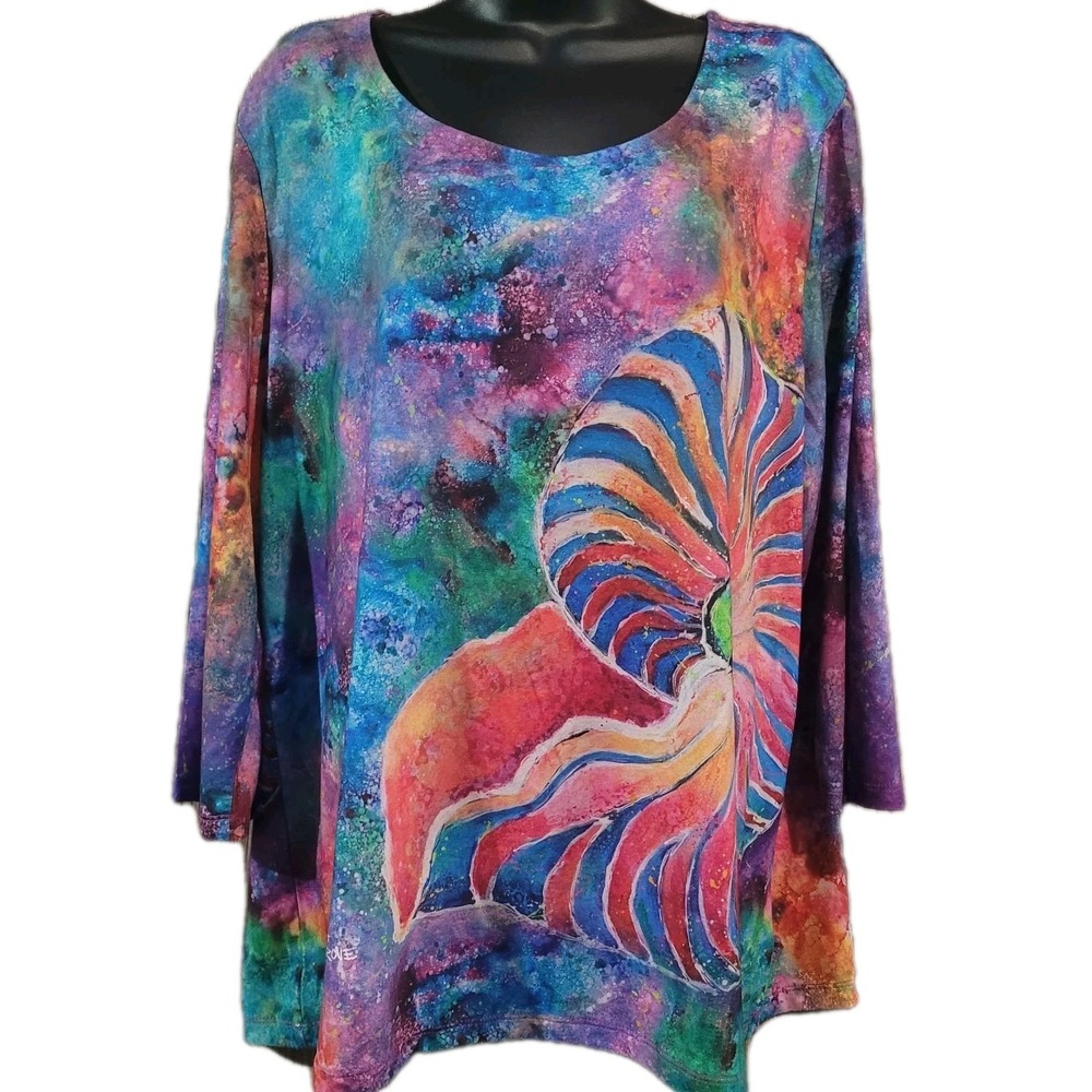 Leoma Lovegrove Colorful Moon Shell Beach-Theme T-Shirt Size XL Artsy Seashell